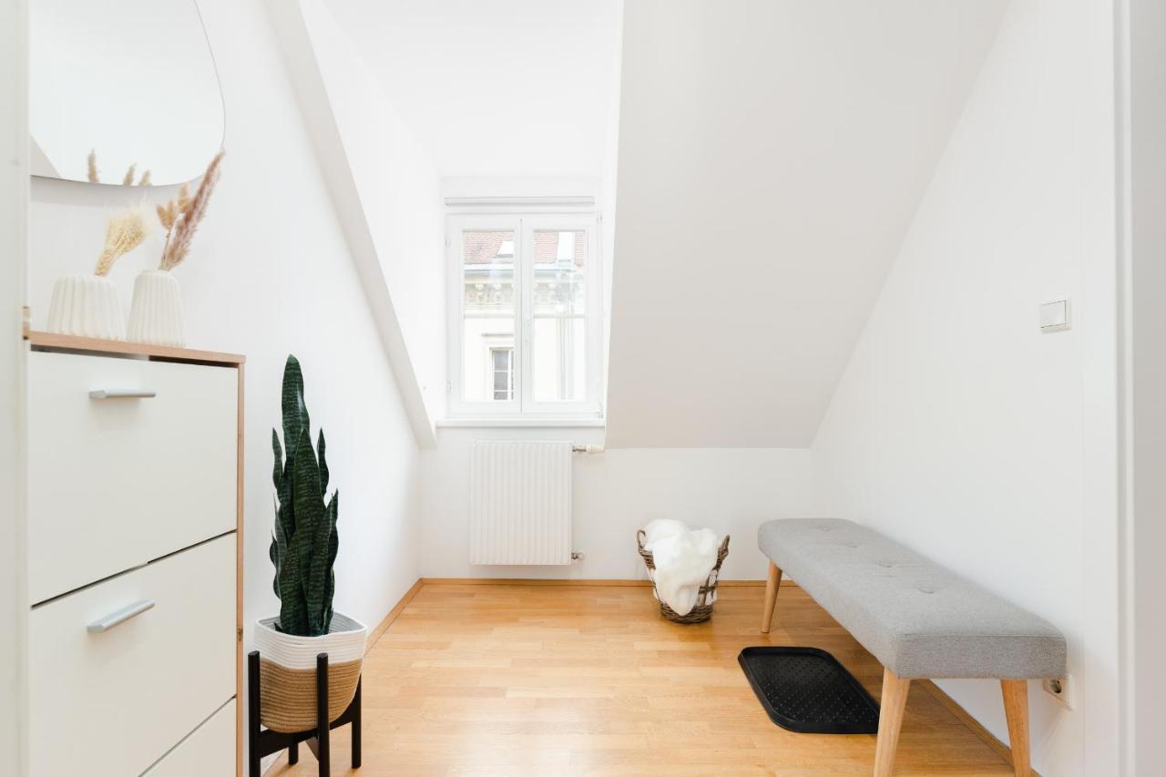 Comfy Downtown Loft - Self Check-In - Centre Of Graz Daire Dış mekan fotoğraf
